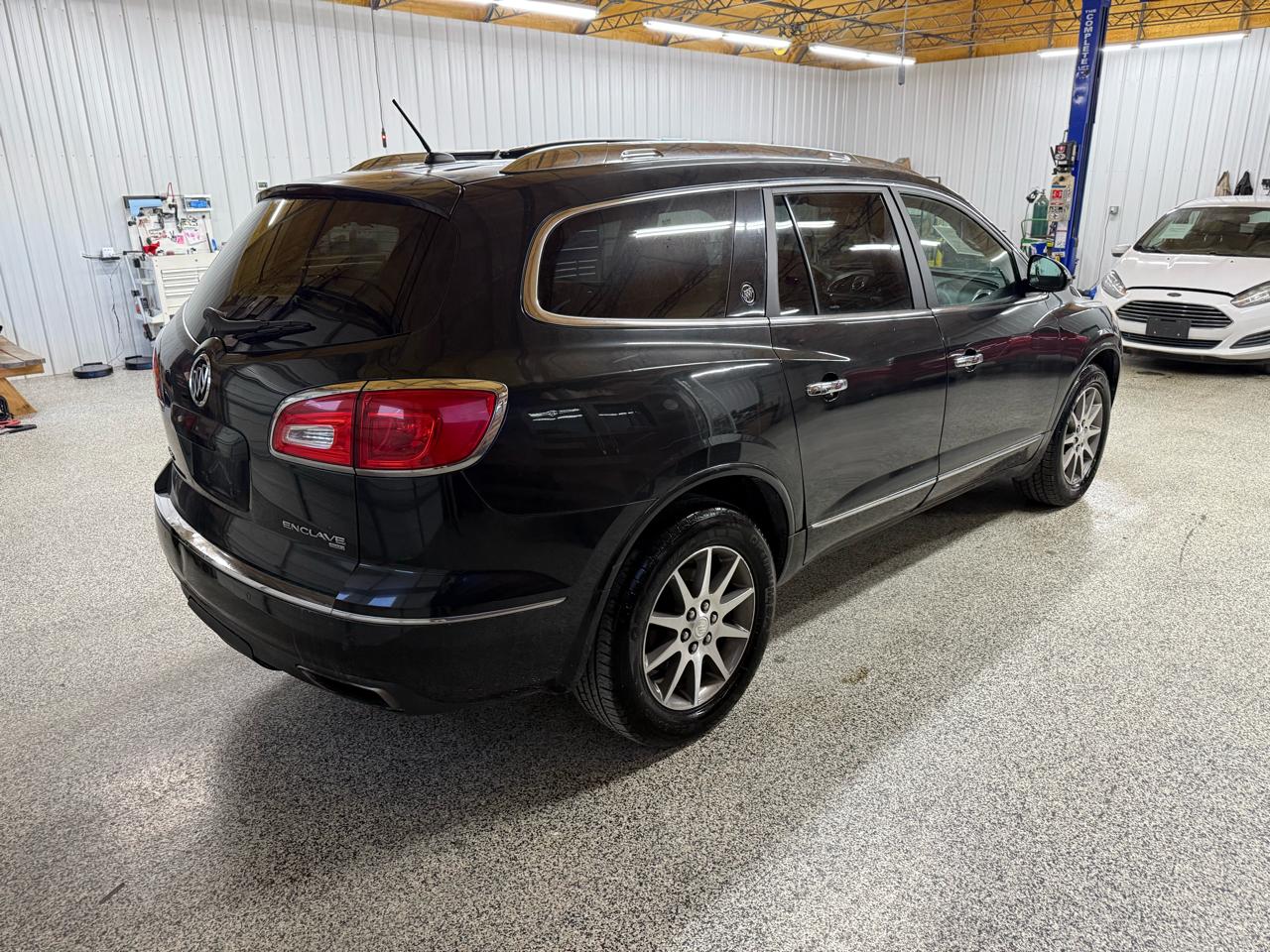 Buick Enclave AWD 4dr Leather 2013