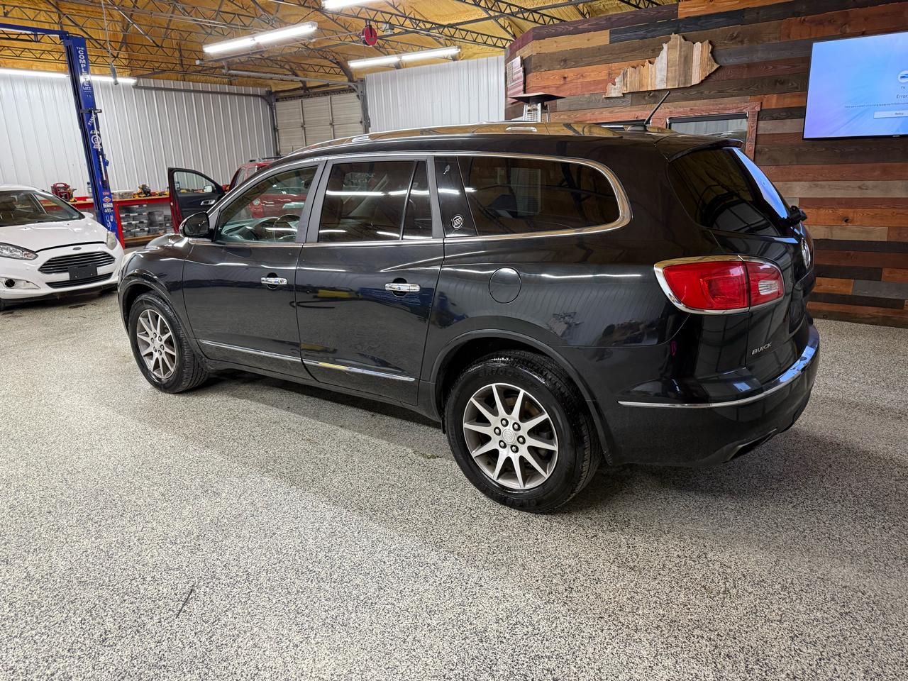 Buick Enclave AWD 4dr Leather 2013