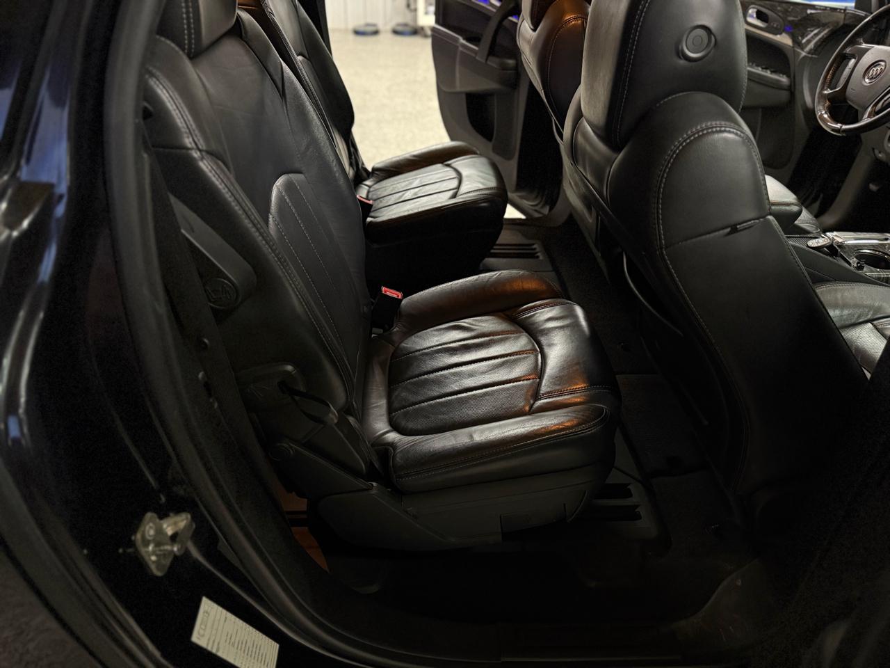 Buick Enclave AWD 4dr Leather 2013