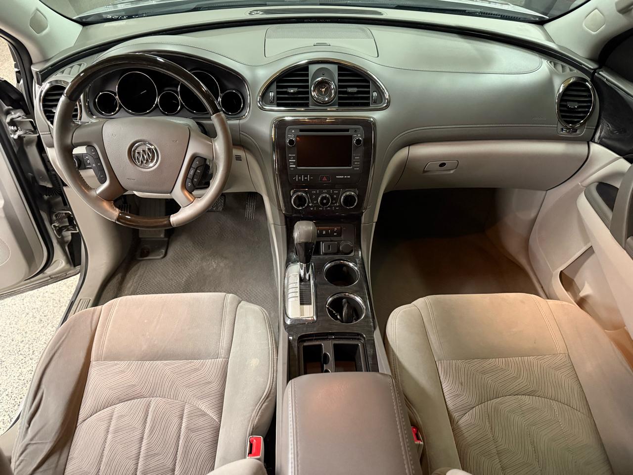 Buick Enclave FWD 4dr Convenience 2015