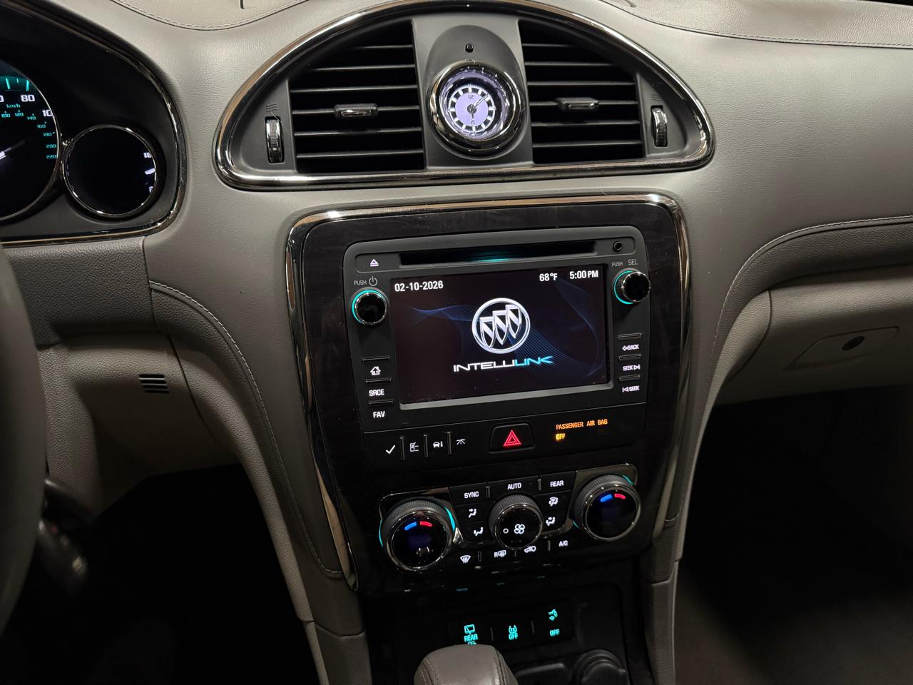 Buick Enclave FWD 4dr Convenience 2015