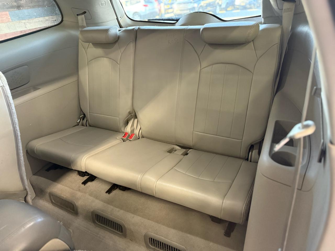 Buick Enclave AWD 4dr CXL-2 2011