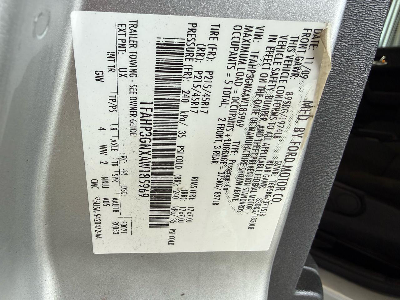 Ford Focus 4dr Sdn SES 2010