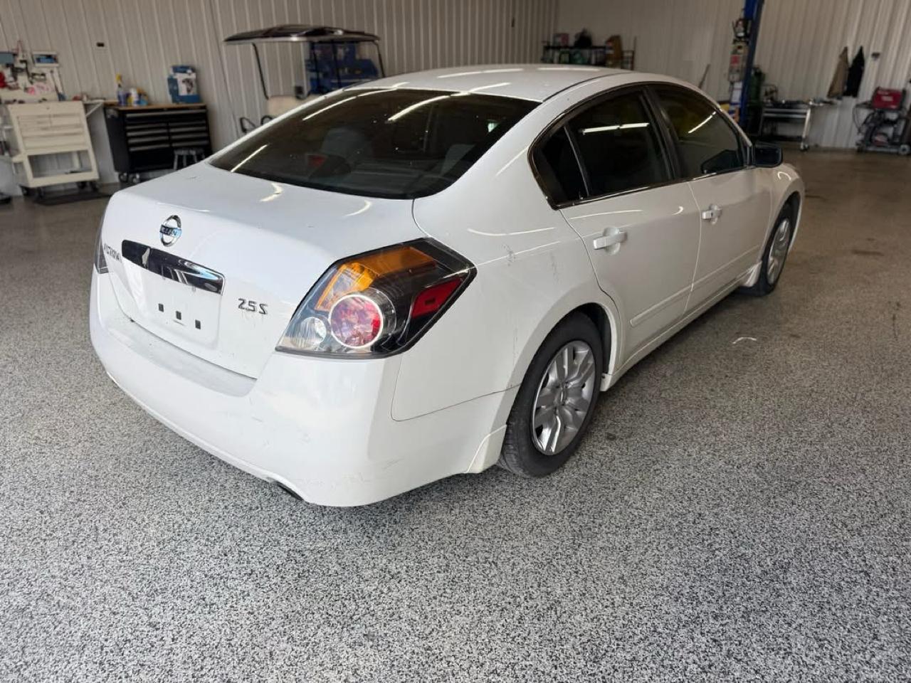 Nissan Altima 4dr Sdn I4 CVT 2.5 S 2012
