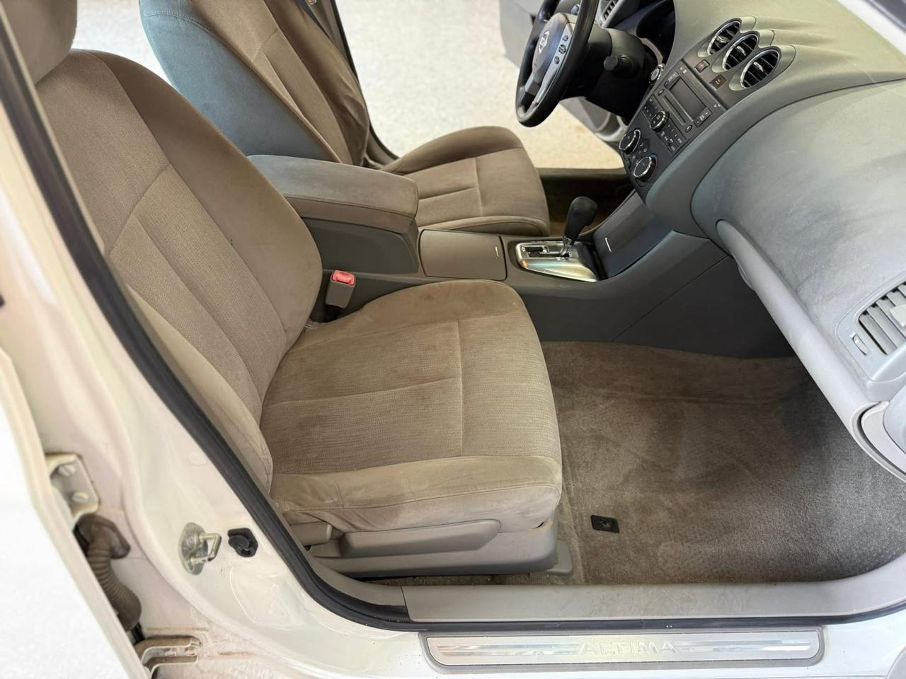 Nissan Altima 4dr Sdn I4 CVT 2.5 S 2012