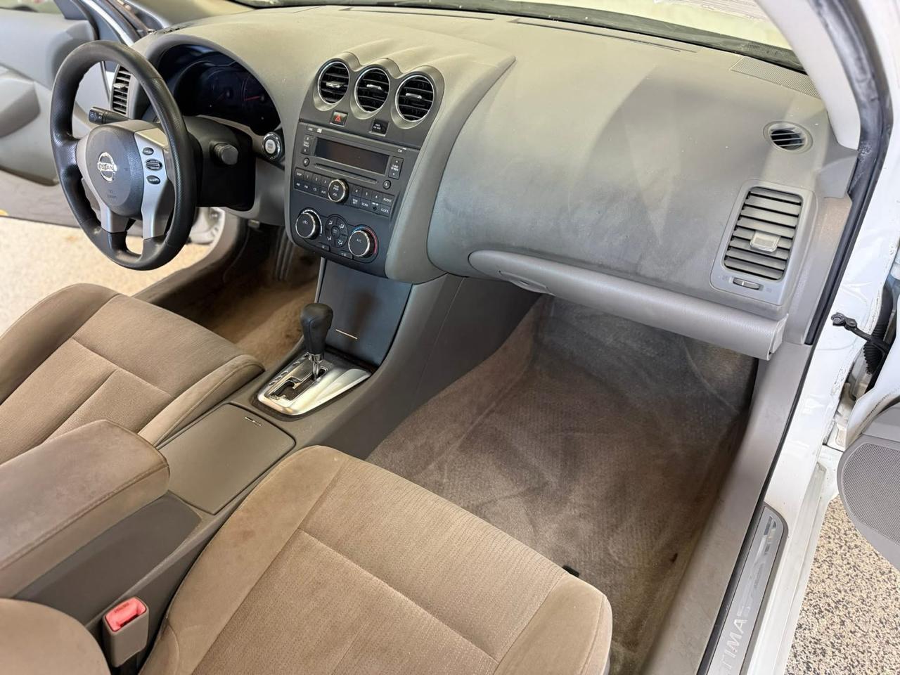 Nissan Altima 4dr Sdn I4 CVT 2.5 S 2012