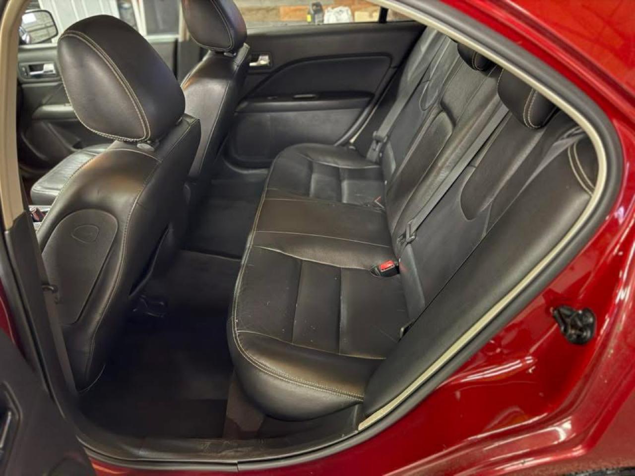 Ford Fusion 4dr Sdn SEL FWD 2010