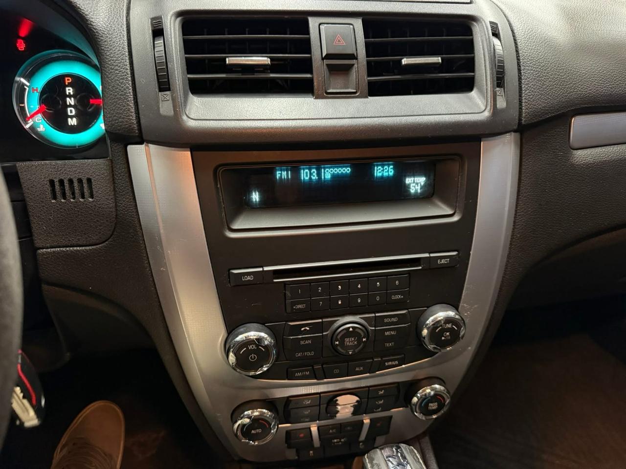Ford Fusion 4dr Sdn SEL FWD 2010