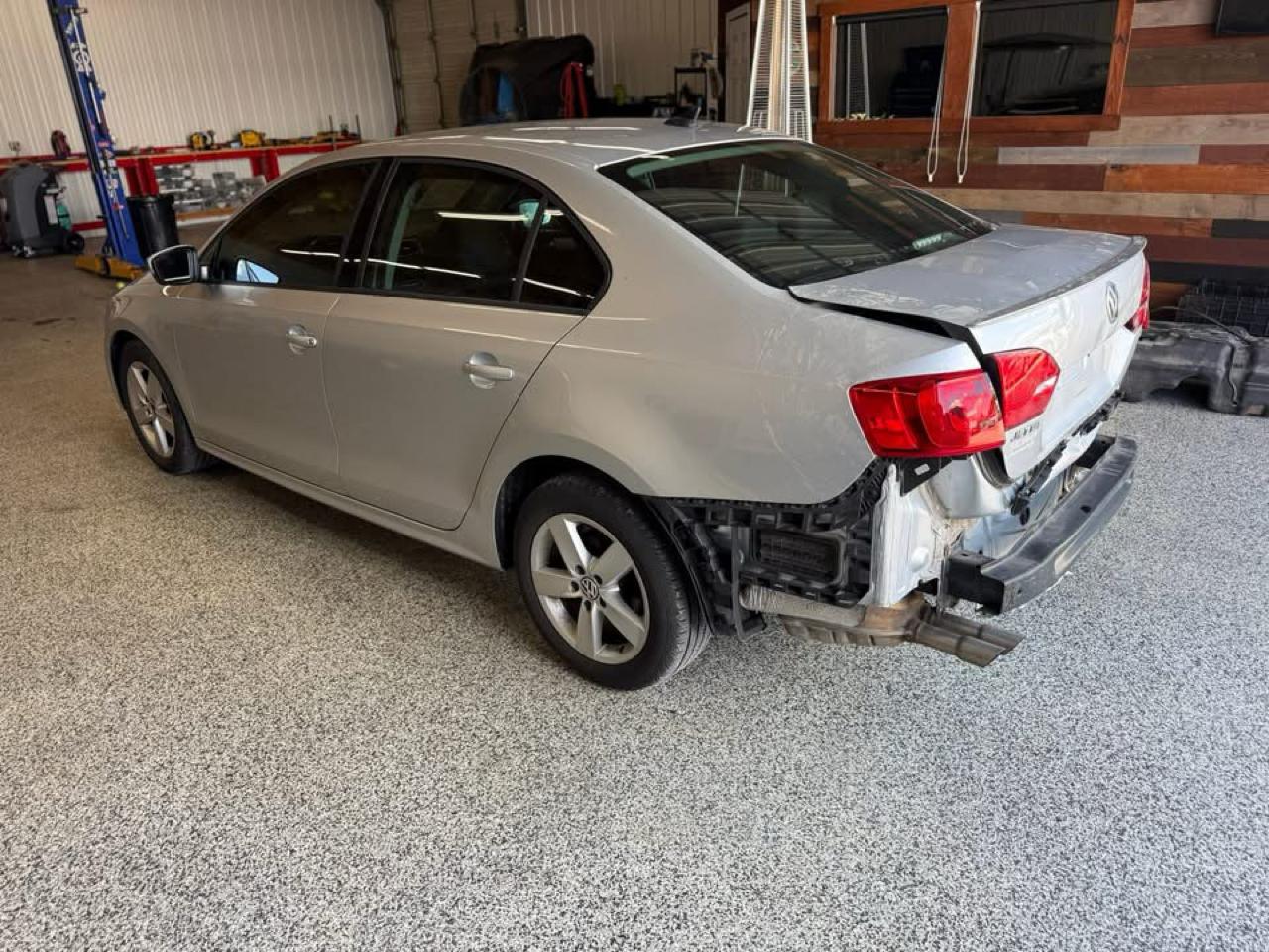 Volkswagen Jetta Sedan 4dr DSG TDI 2012