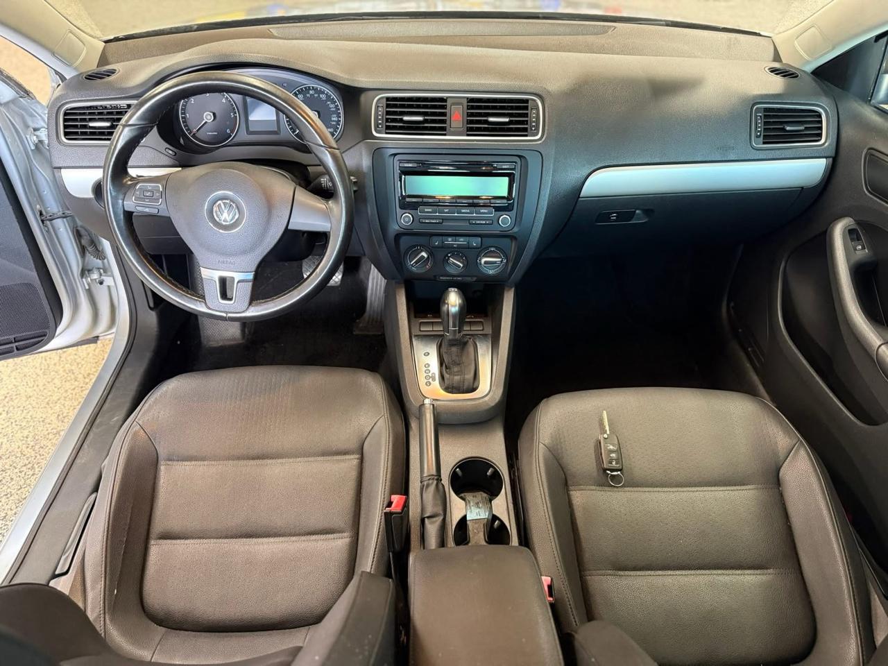 Volkswagen Jetta Sedan 4dr DSG TDI 2012