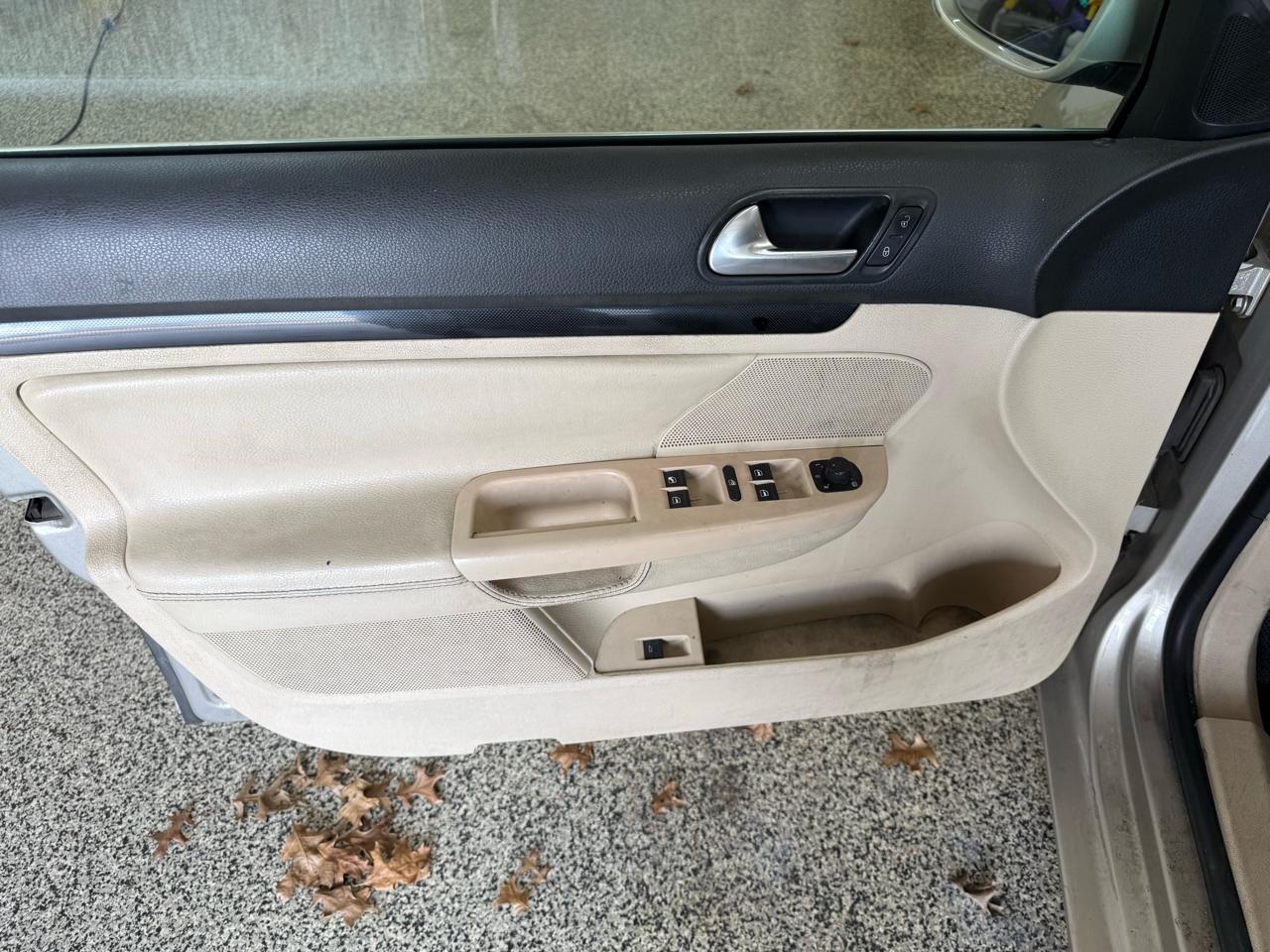 Volkswagen Jetta SportWagen 4dr Auto SE w/Sunroof 2014