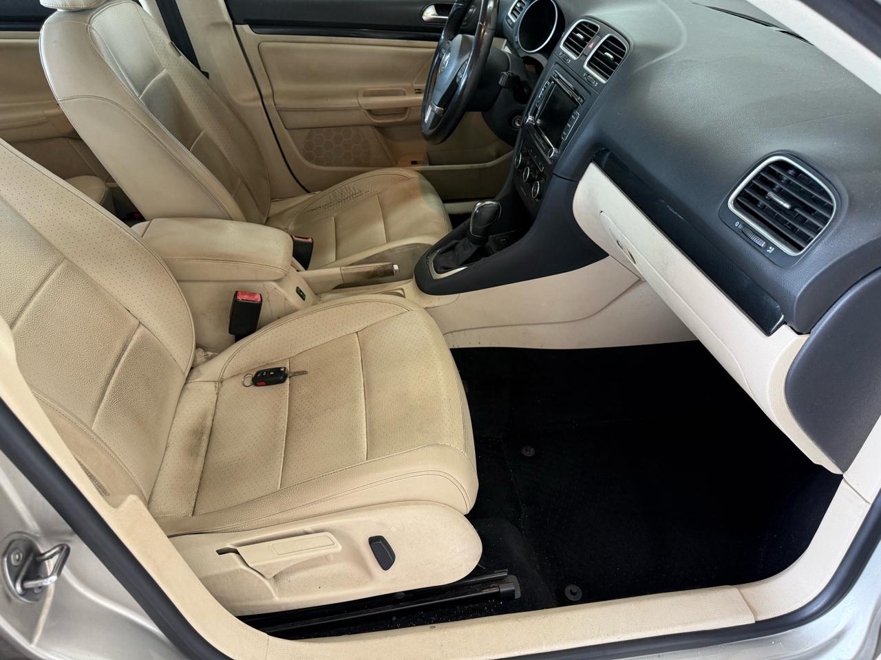 Volkswagen Jetta SportWagen 4dr Auto SE w/Sunroof 2014