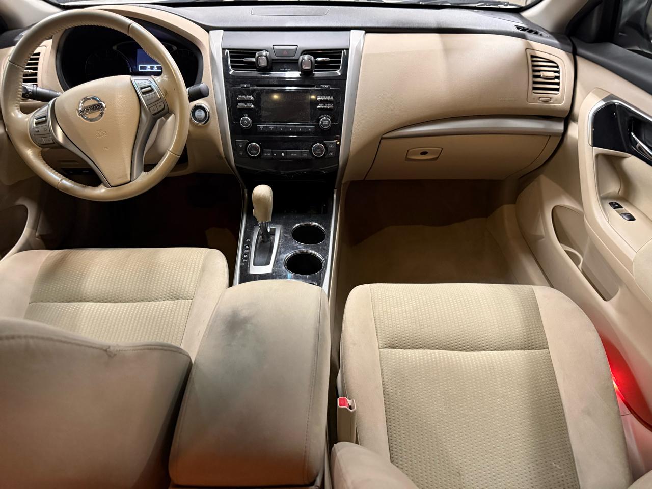 Nissan Altima 4dr Sdn I4 2.5 SV 2014