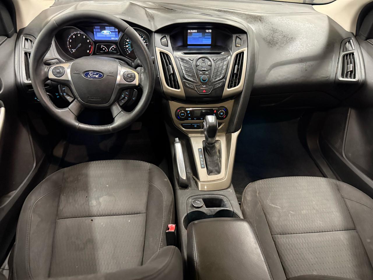 Ford Focus 4dr Sdn SEL 2012