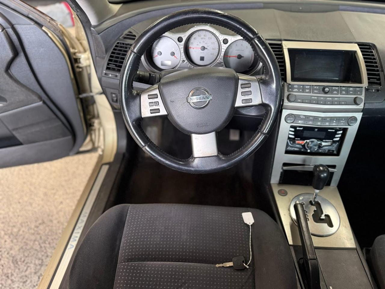 Nissan Maxima 4dr Sdn SE Auto 2004