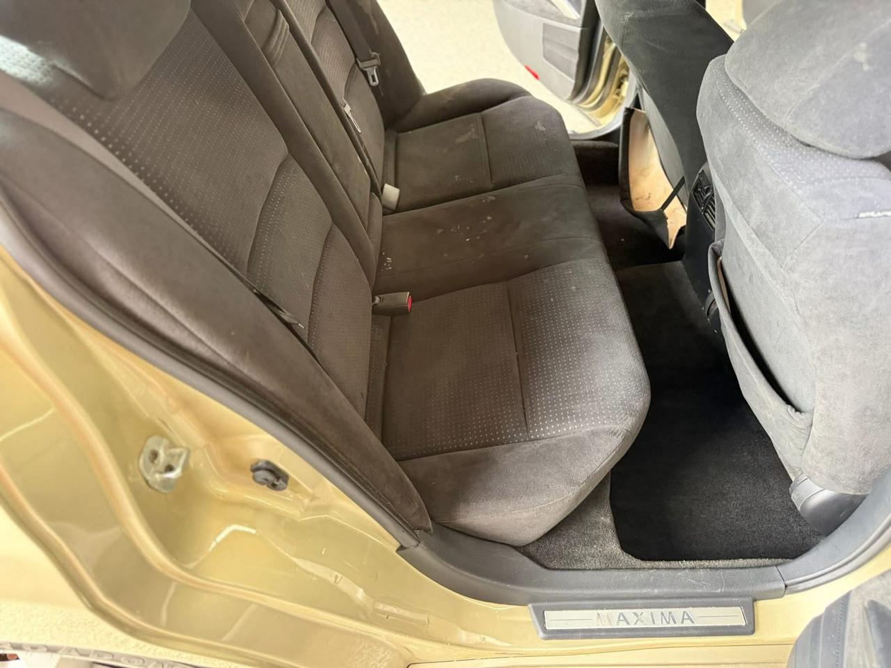 Nissan Maxima 4dr Sdn SE Auto 2004