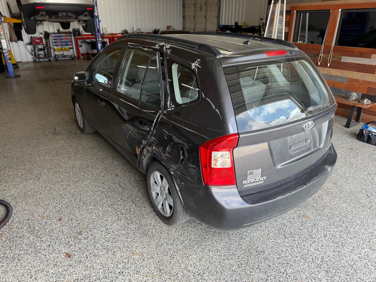 Kia Rondo 4dr Wgn V6 LX 2008