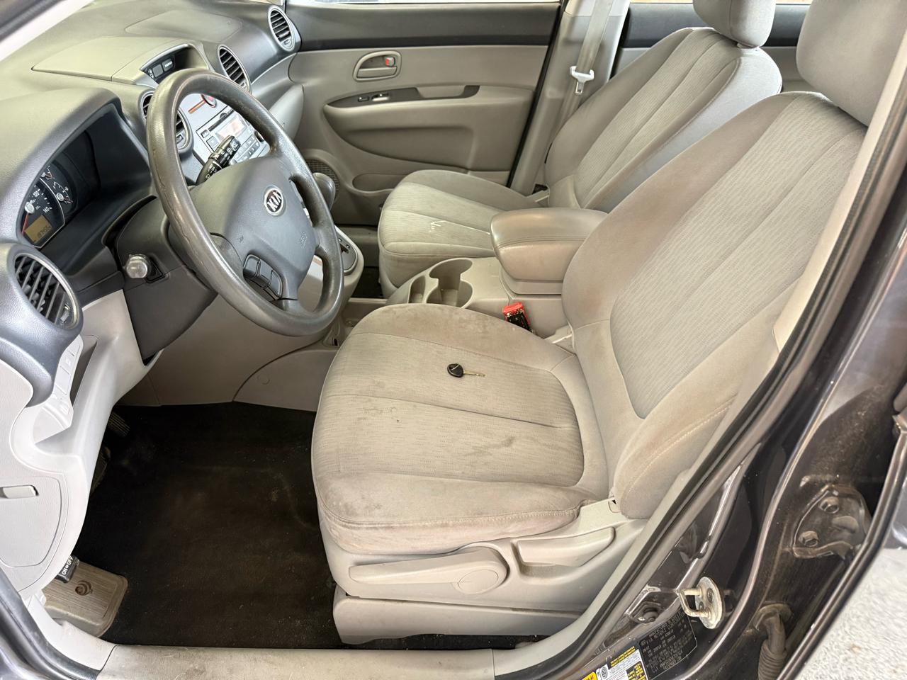 Kia Rondo 4dr Wgn V6 LX 2008