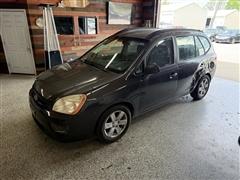 2008 Kia Rondo 