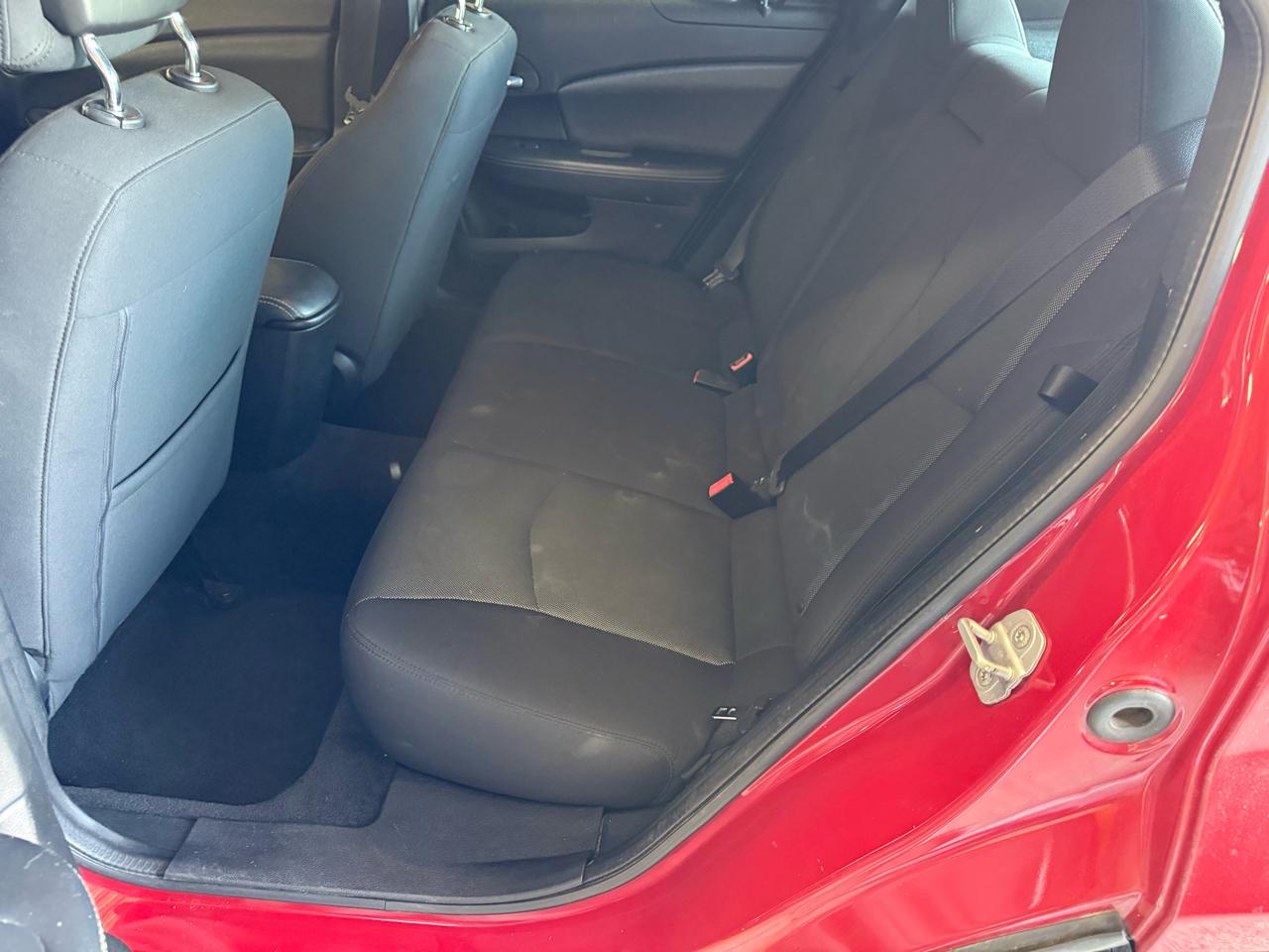 Dodge Avenger 4dr Sdn SE 2012