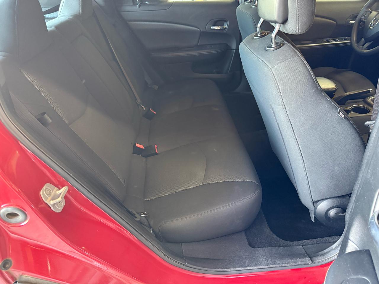 Dodge Avenger 4dr Sdn SE 2012