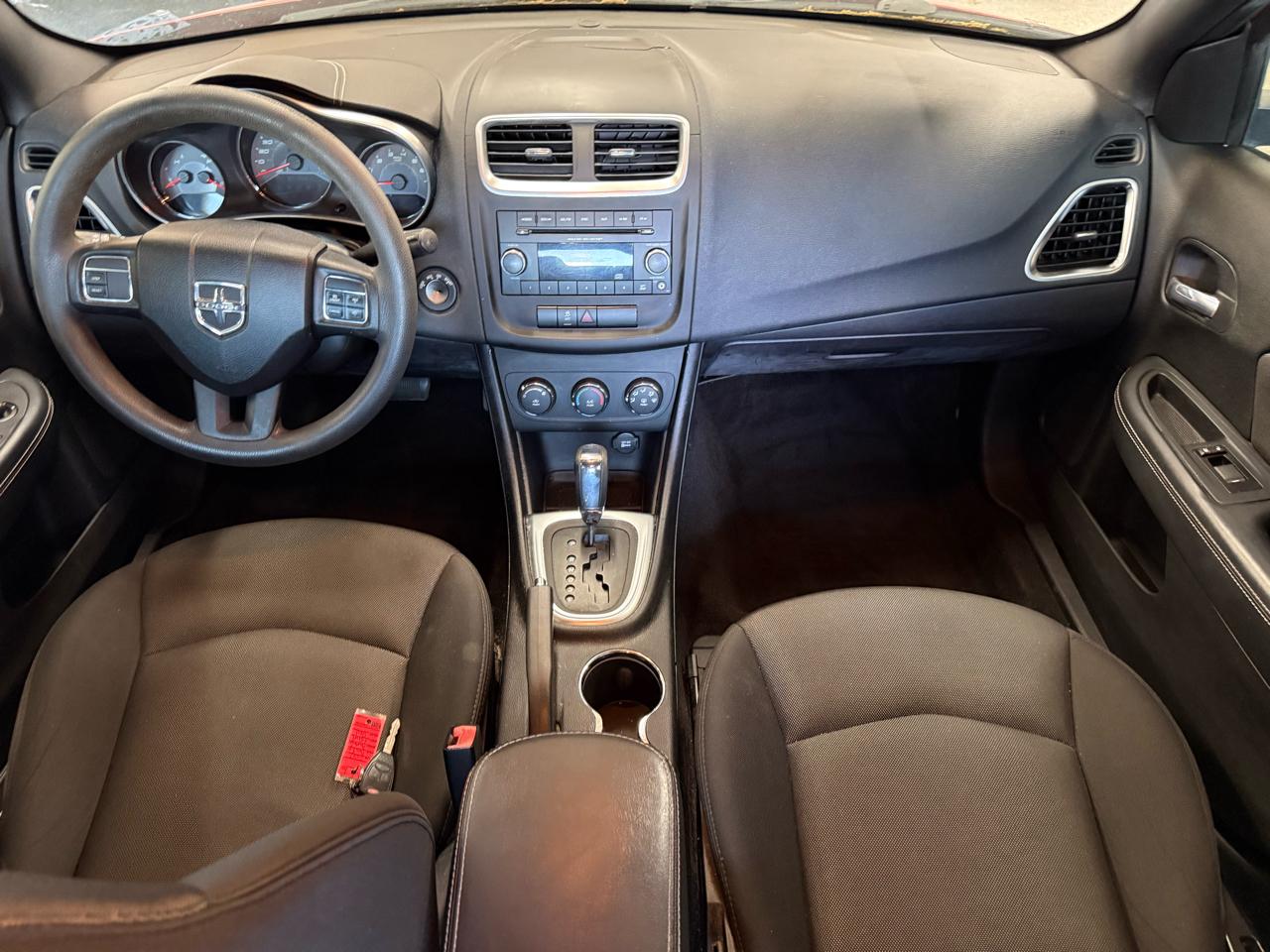 Dodge Avenger 4dr Sdn SE 2012