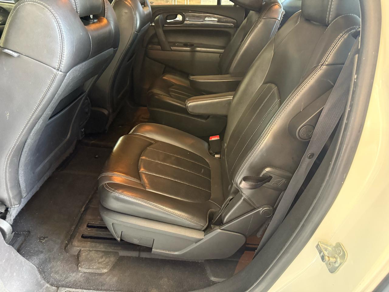 Buick Enclave FWD 4dr Leather 2015