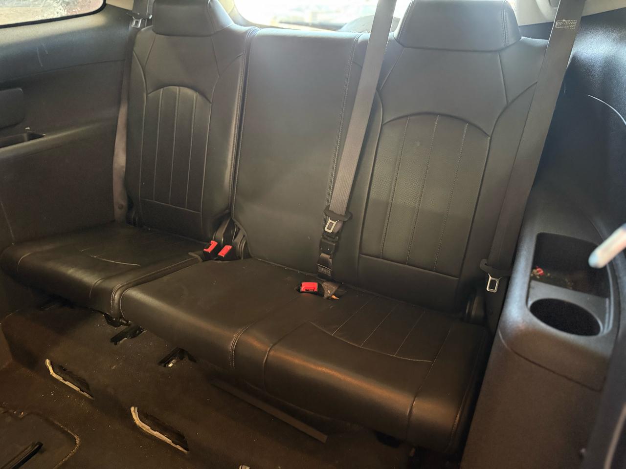 Buick Enclave FWD 4dr Leather 2015
