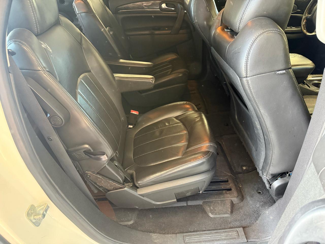Buick Enclave FWD 4dr Leather 2015
