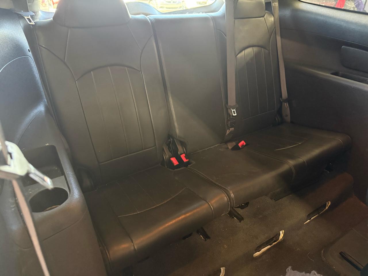 Buick Enclave FWD 4dr Leather 2015