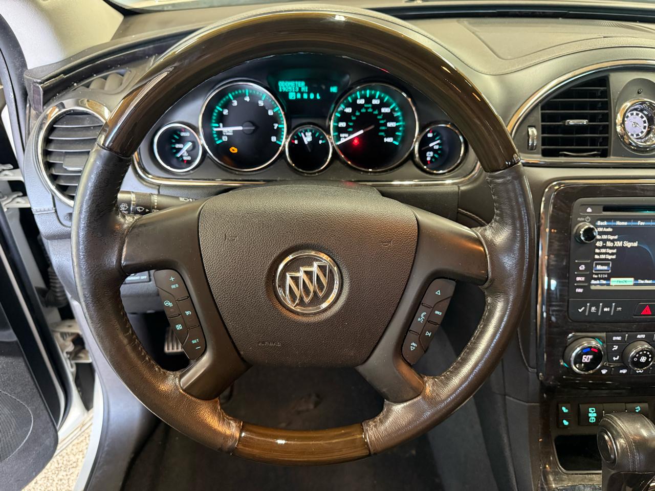 Buick Enclave FWD 4dr Leather 2015