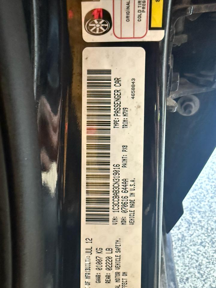 Chrysler 200 4dr Sdn LX 2012