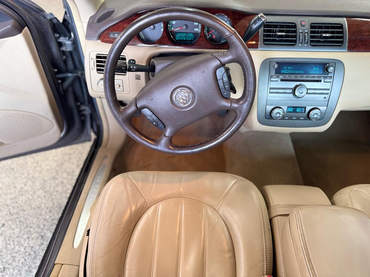 Buick Lucerne 4dr Sdn V6 CXL 2008