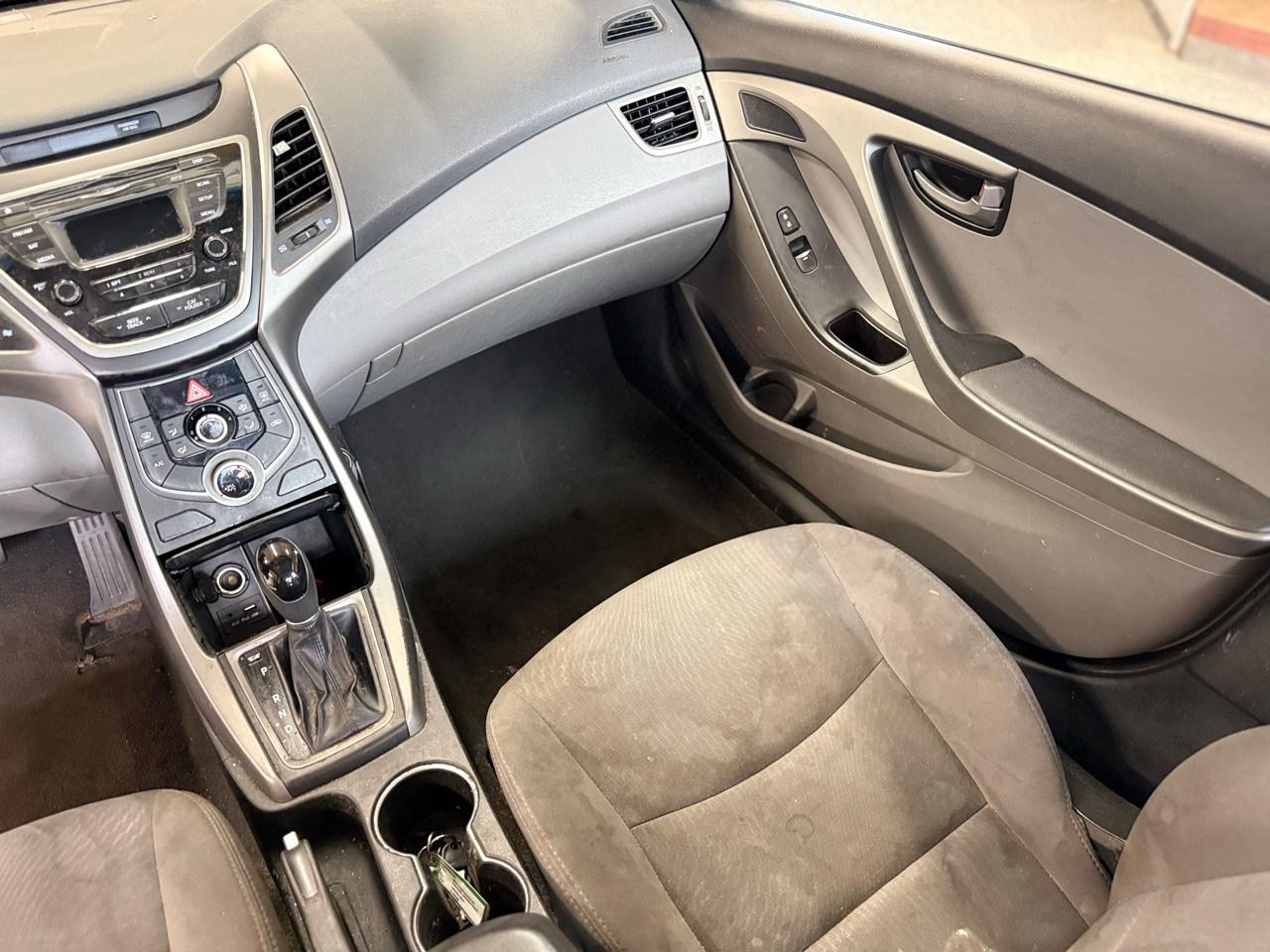 Hyundai Elantra 4dr Sdn Auto SE (Alabama Plant) 2016