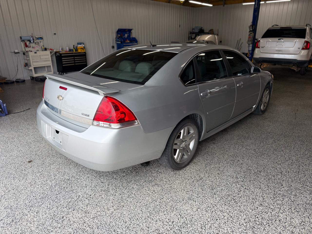 Chevrolet Impala 4dr Sdn LT Retail 2011