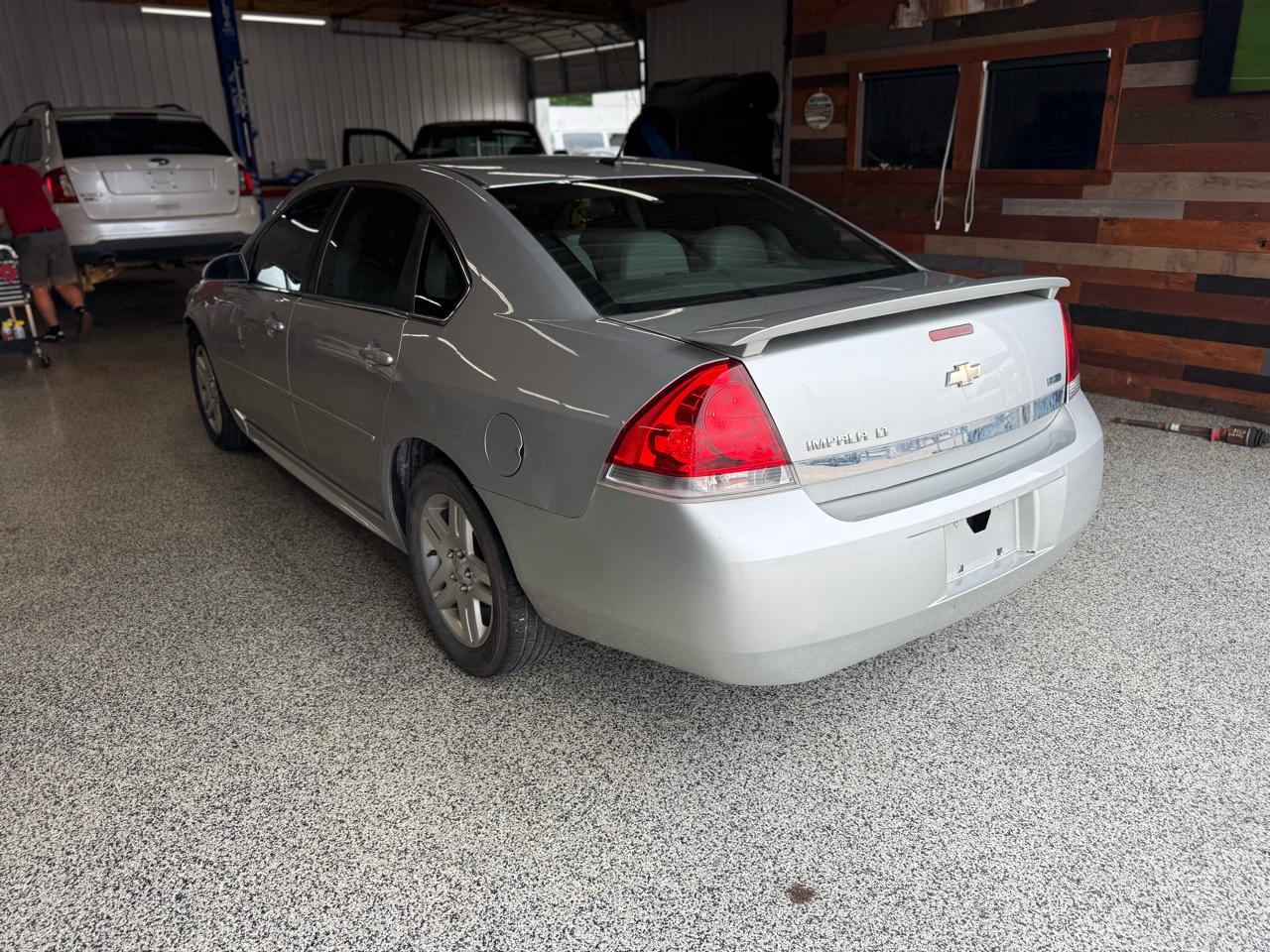 Chevrolet Impala 4dr Sdn LT Retail 2011