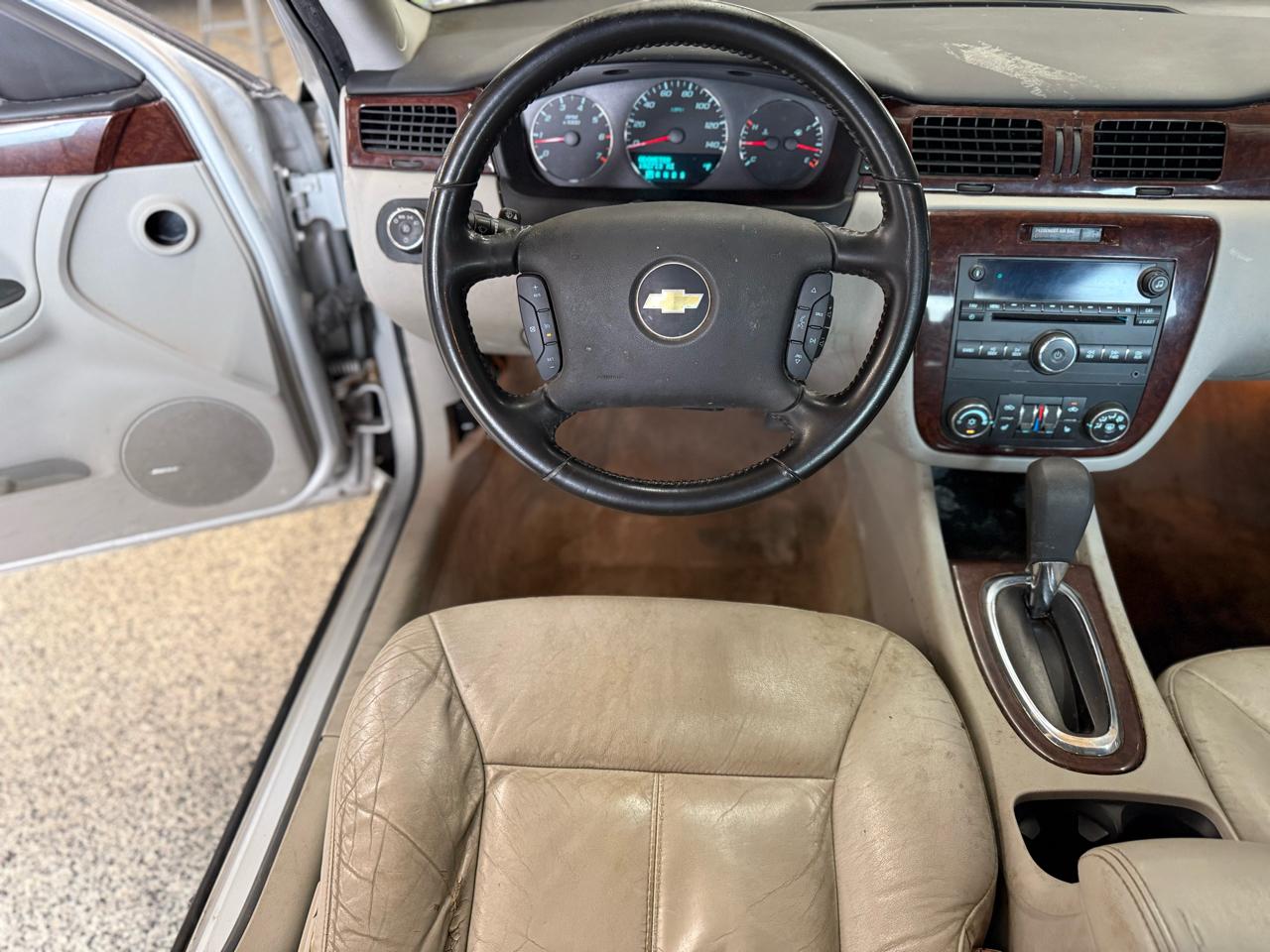 Chevrolet Impala 4dr Sdn LT Retail 2011