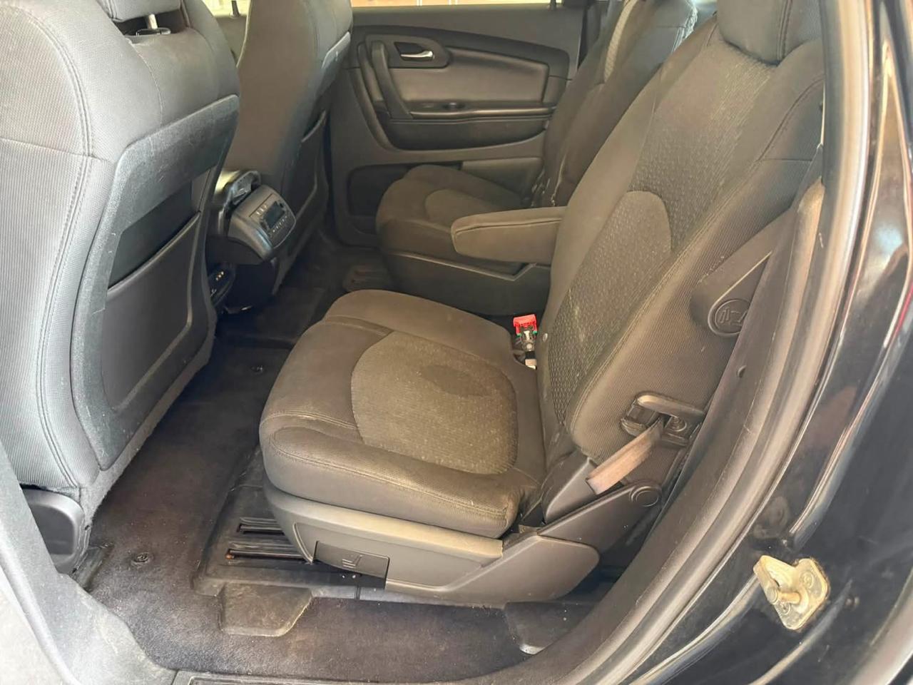 2011 Chevrolet Traverse 1LT - Photo 8