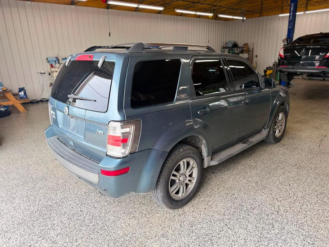 Mercury Mariner 4WD 4dr Premier 2010