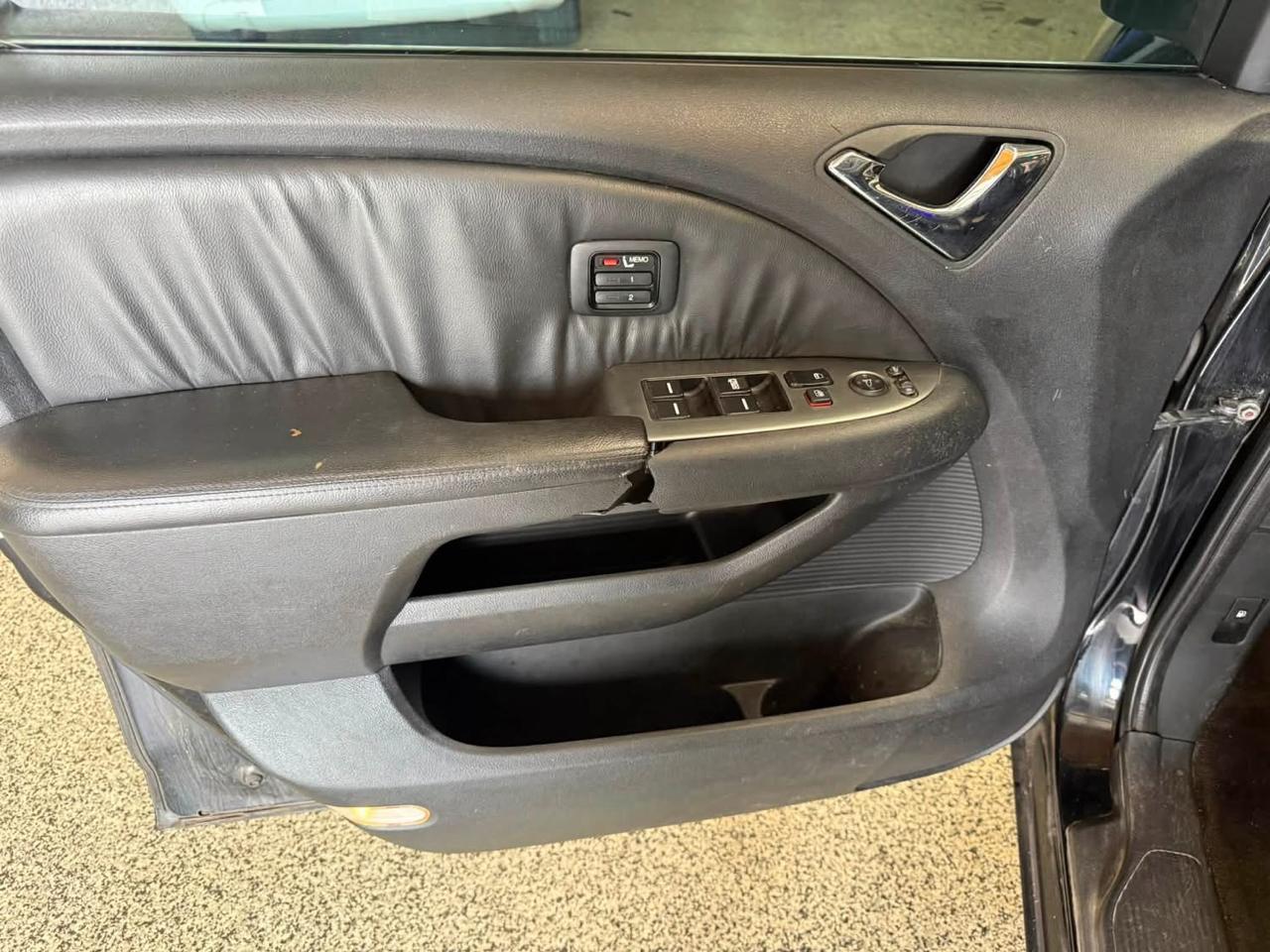 Honda Odyssey 5dr Touring w/RES 2007