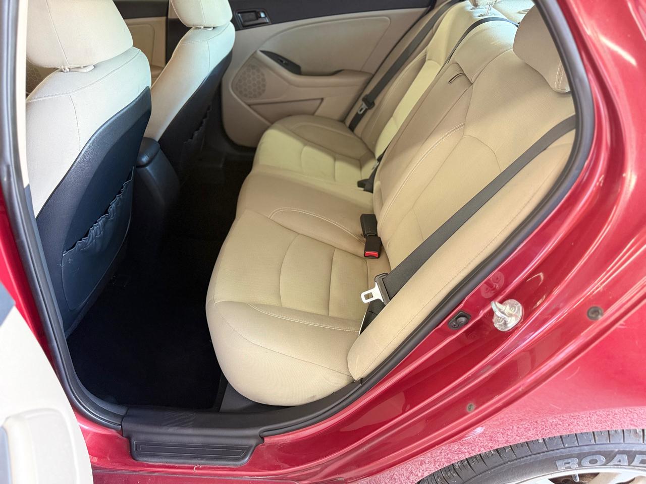 Kia Optima 4dr Sdn LX 2013