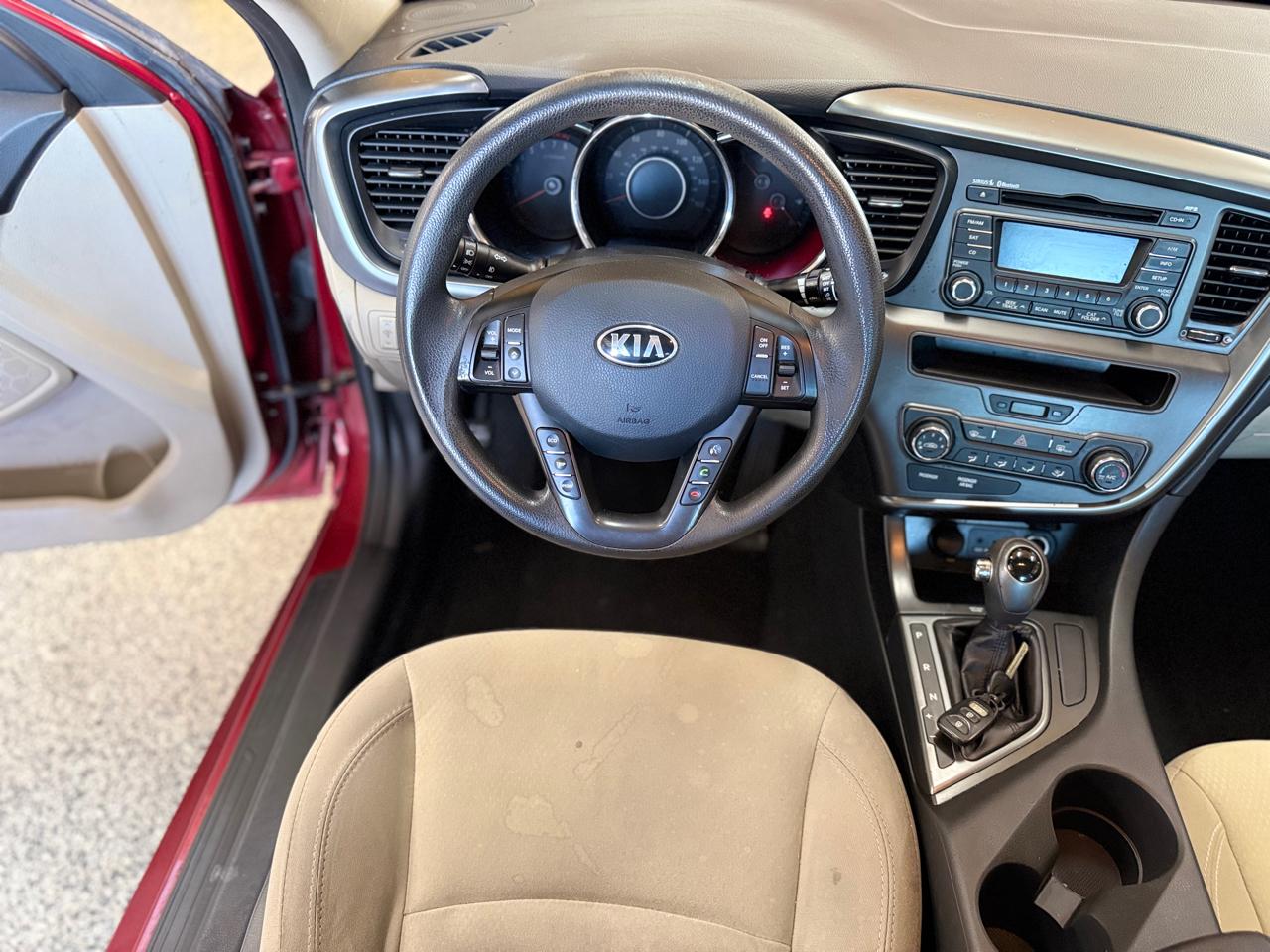 Kia Optima 4dr Sdn LX 2013