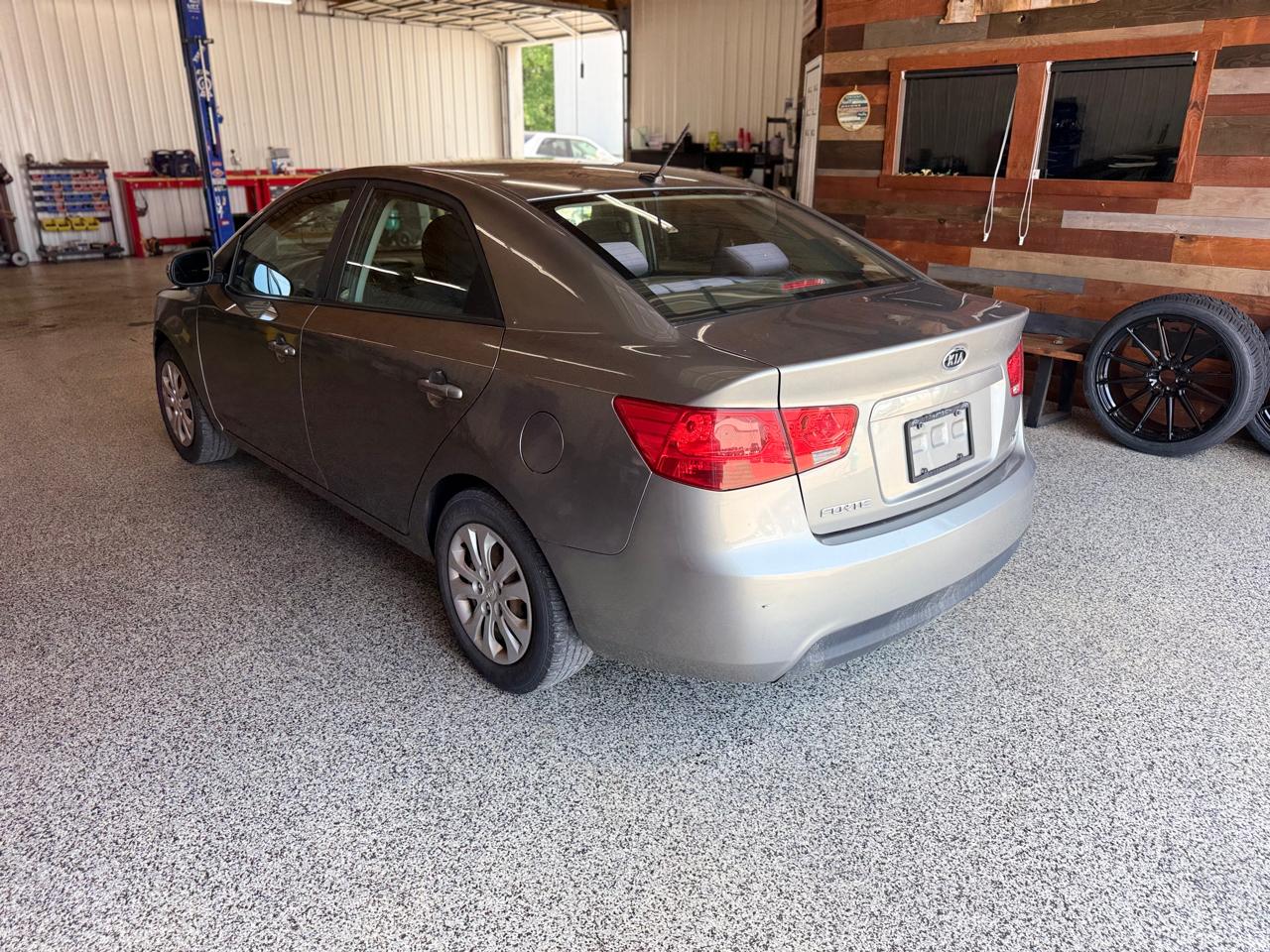 Kia Forte 4dr Sdn Auto EX 2012