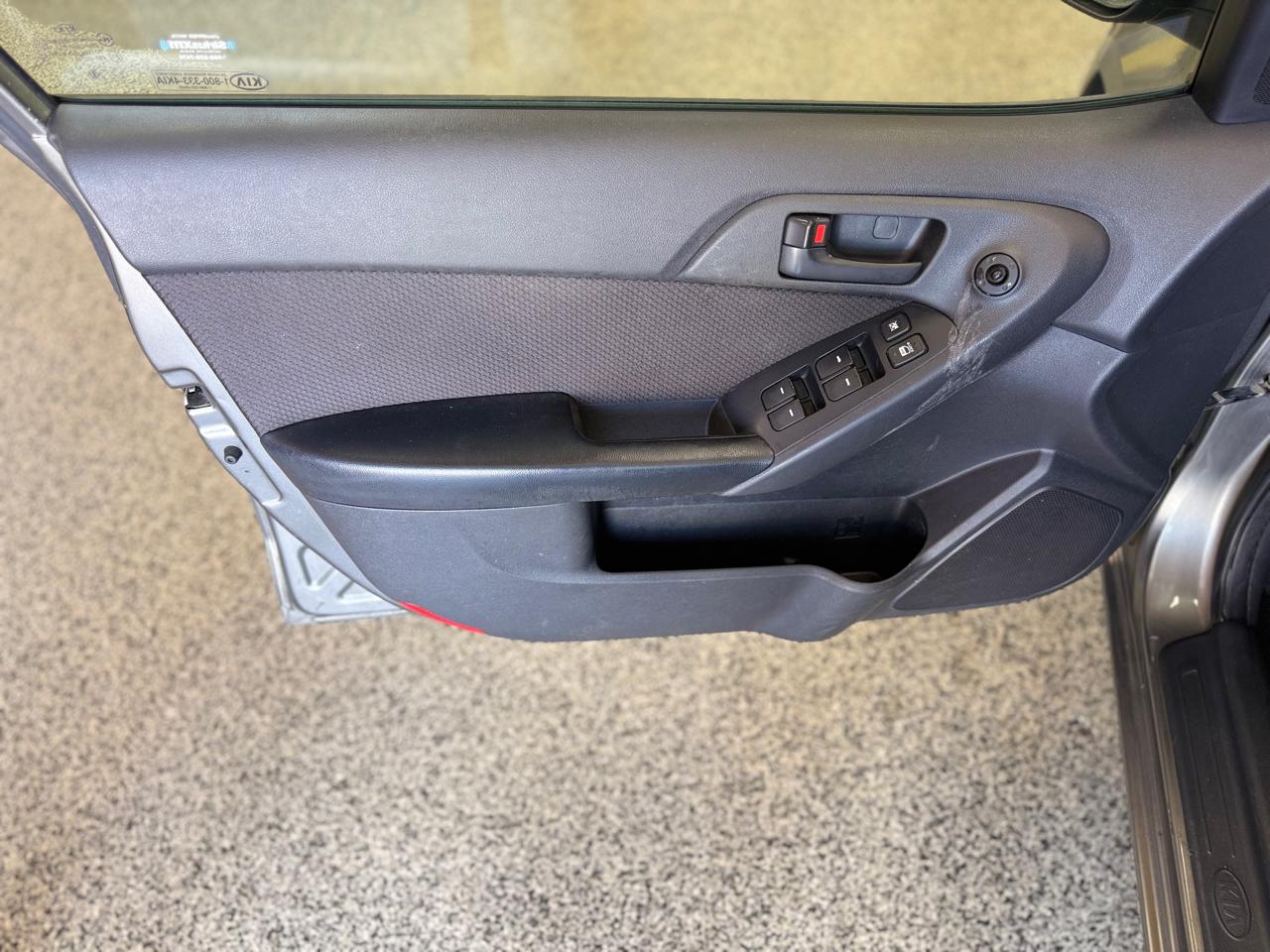 Kia Forte 4dr Sdn Auto EX 2012