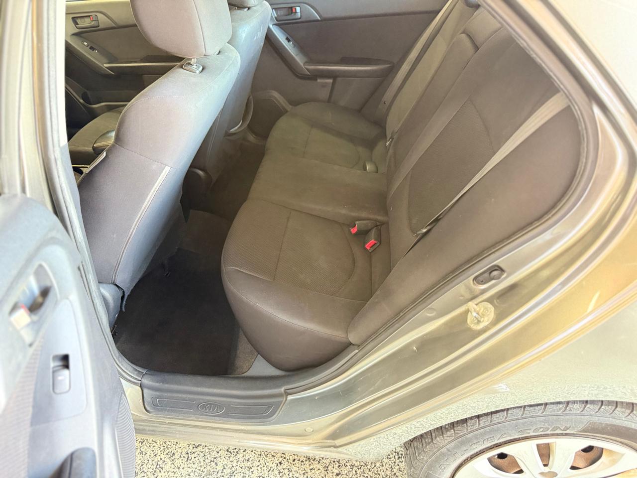 Kia Forte 4dr Sdn Auto EX 2012