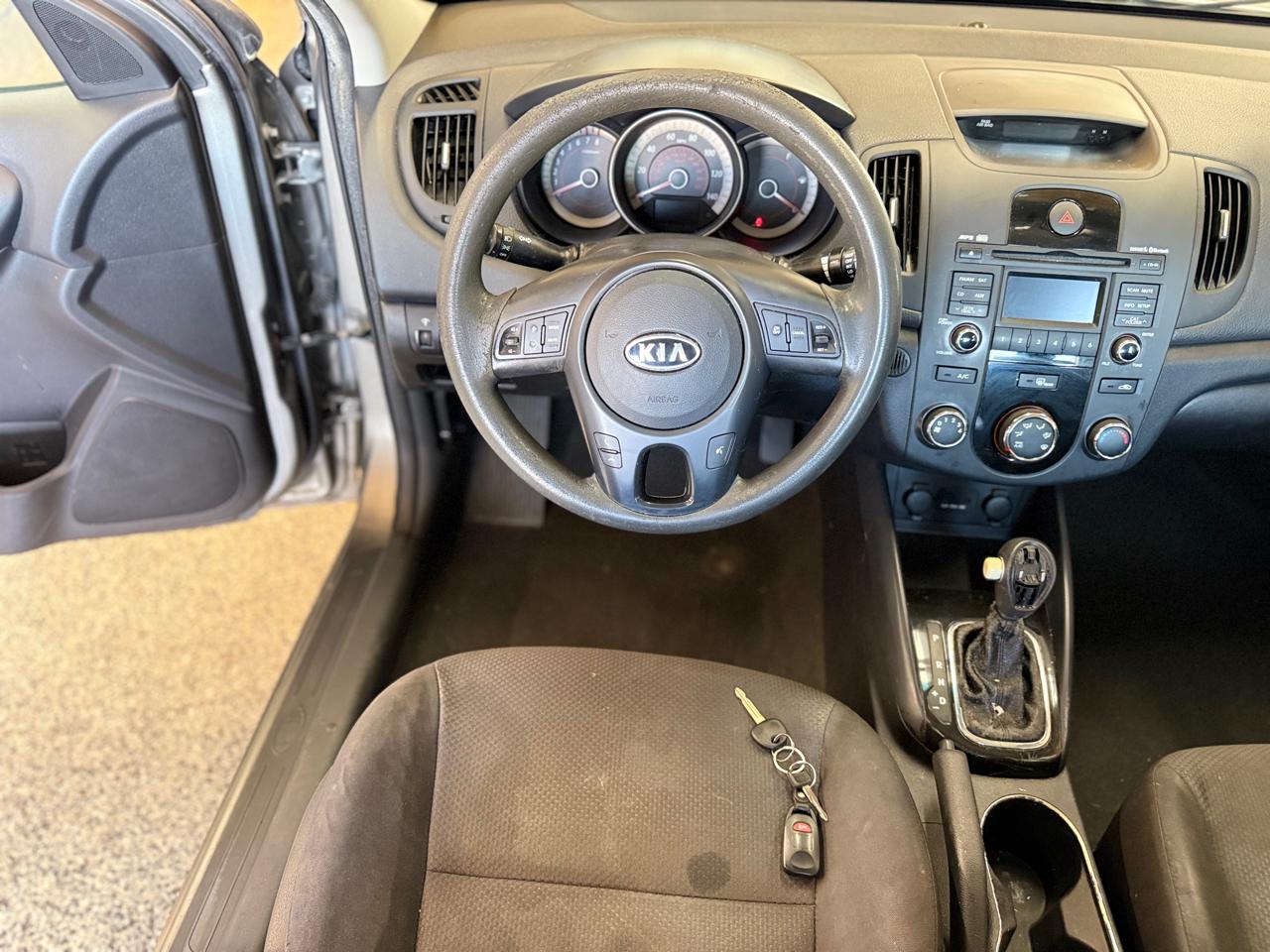 Kia Forte 4dr Sdn Auto EX 2012