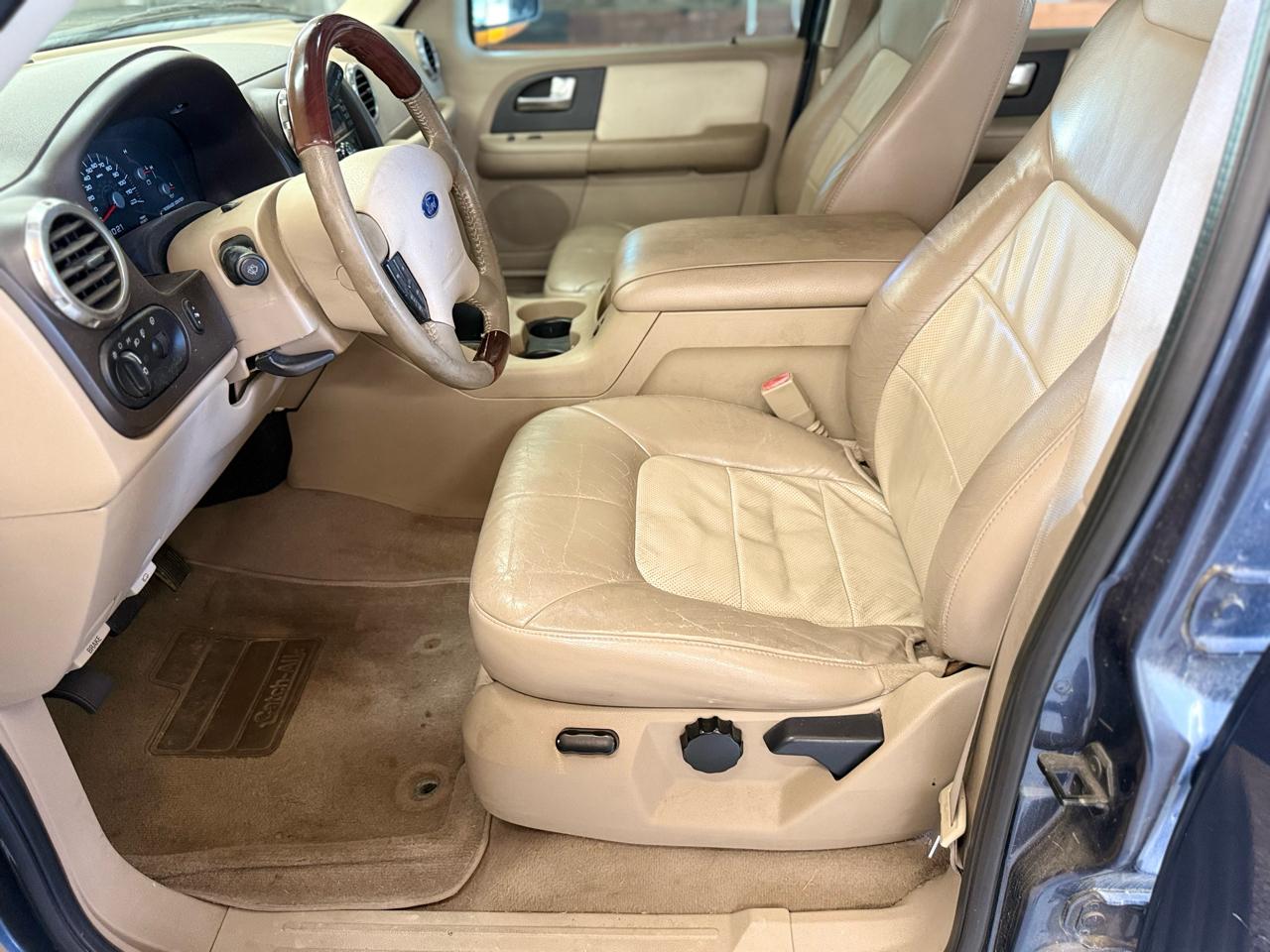 Ford Expedition 5.4L Eddie Bauer 4WD 2004