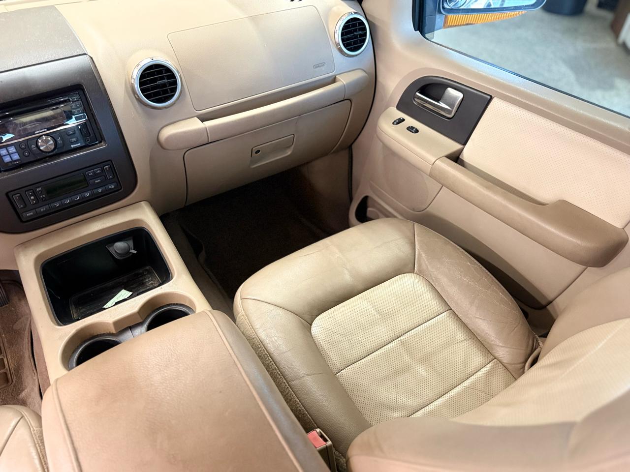 Ford Expedition 5.4L Eddie Bauer 4WD 2004