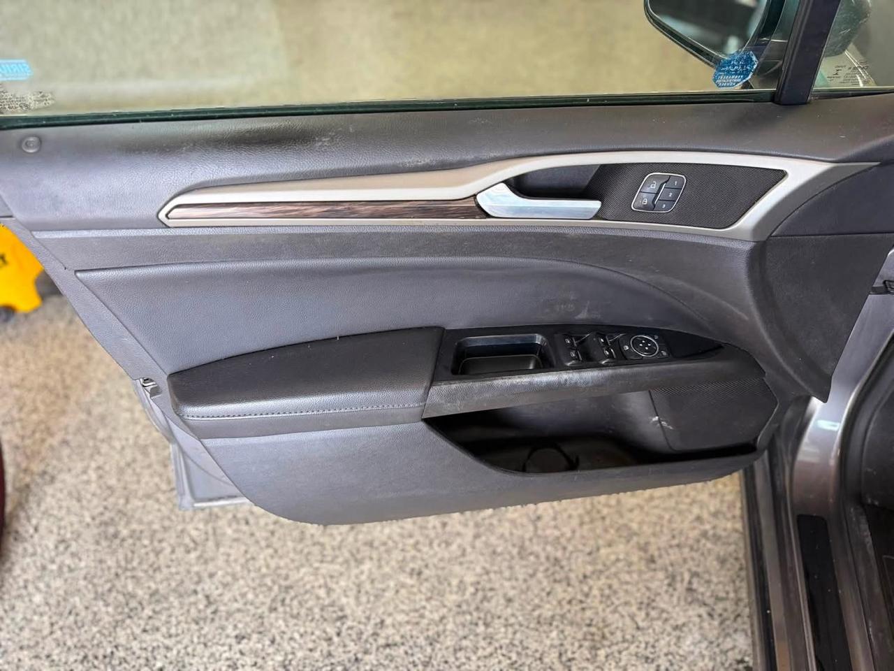 Ford Fusion 4dr Sdn SE FWD 2014