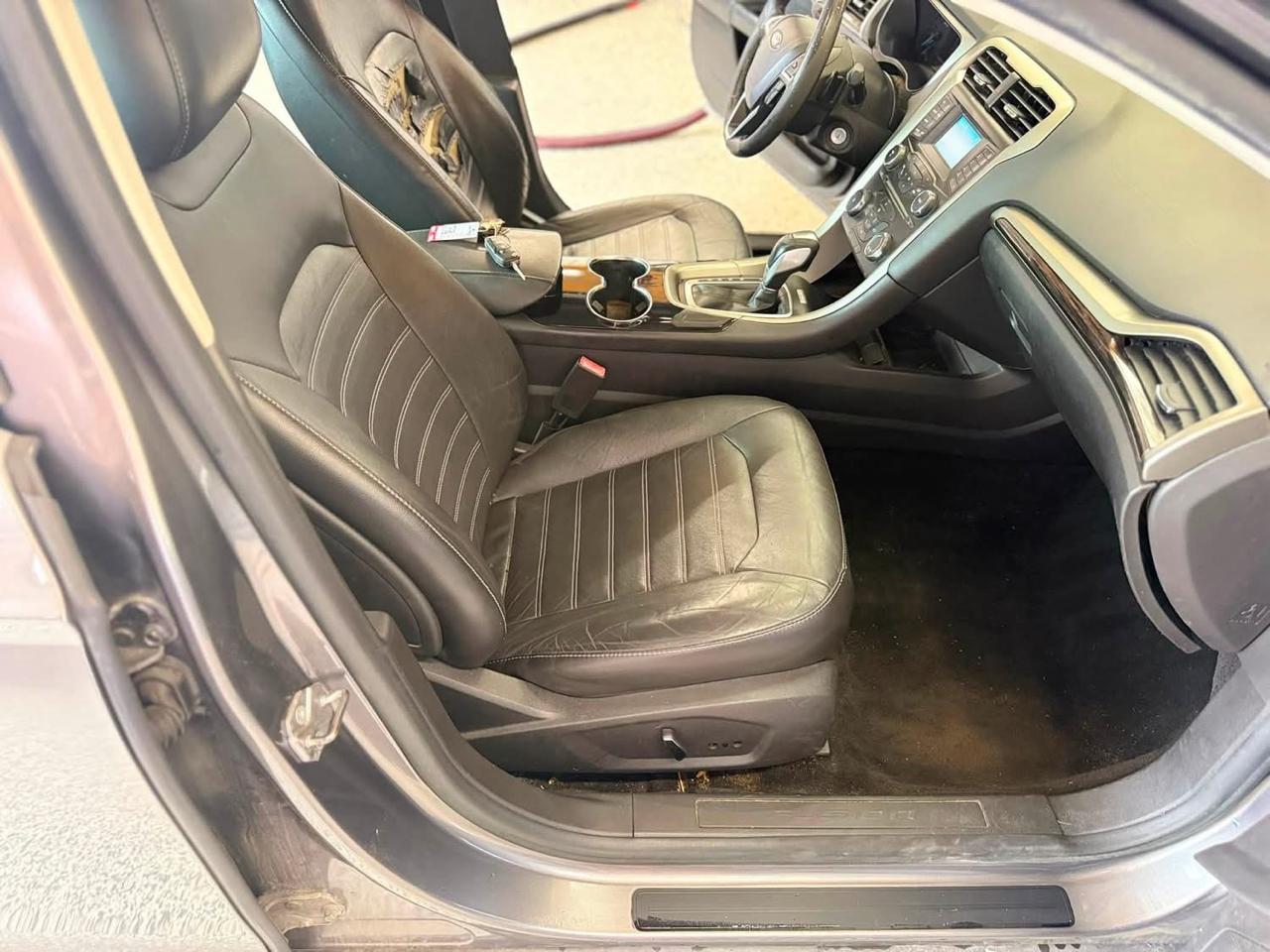 Ford Fusion 4dr Sdn SE FWD 2014